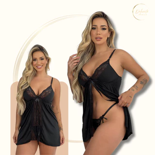 Camisola preta com renda e caimento leve, opção clássica e versátil